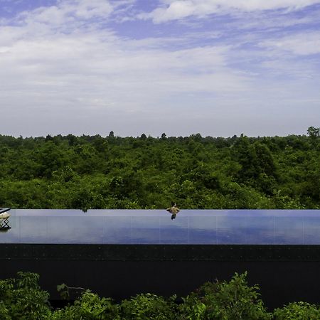 The Beige Hotel Siem Reap Bagian luar foto