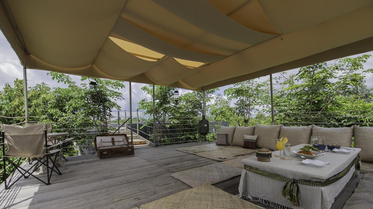 The Beige Hotel Siem Reap Bagian luar foto