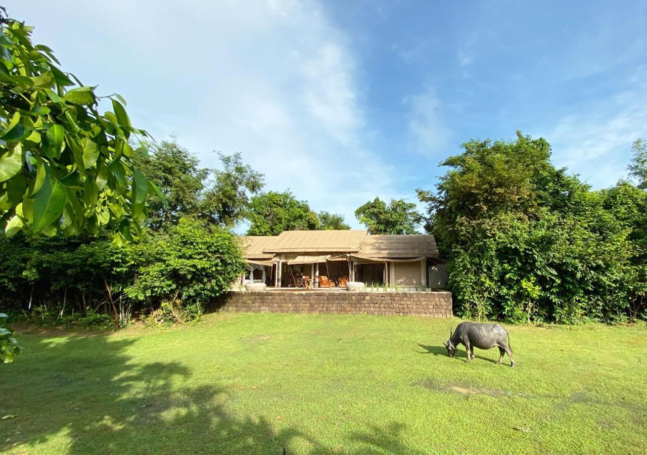 The Beige Hotel Siem Reap Bagian luar foto