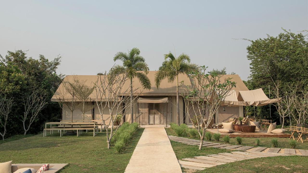 The Beige Hotel Siem Reap Bagian luar foto
